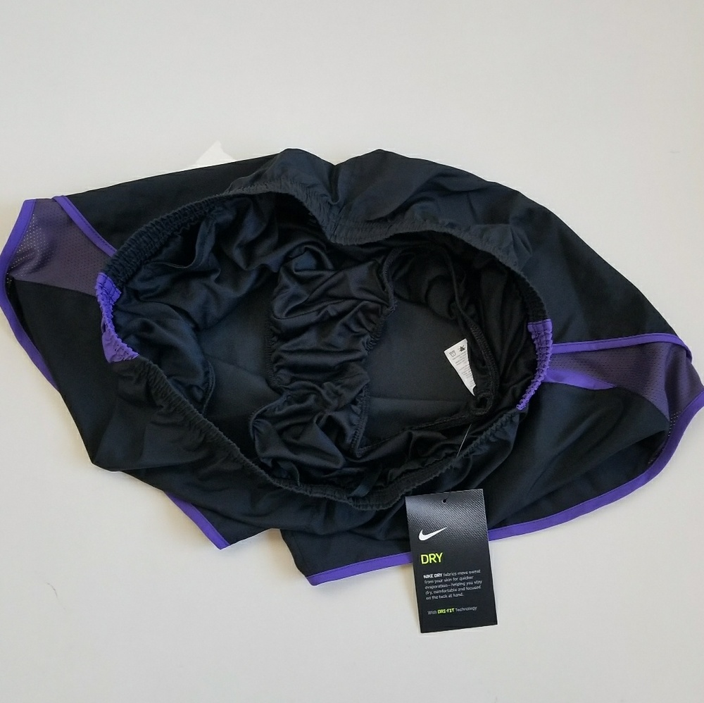 NWT Nike Running Shorts Built-in Undies - Picture 2 of 3